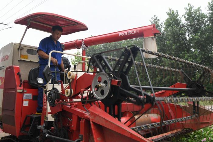 “双抢”时节农机更新正当时 上市公司在行动