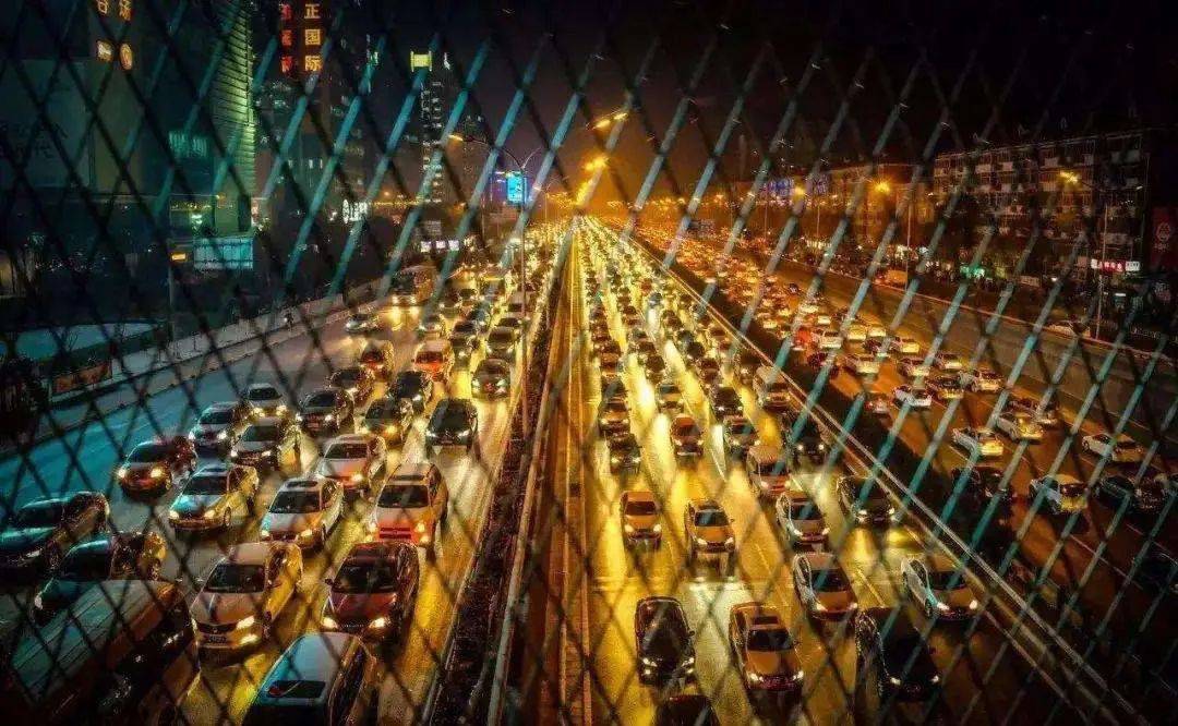 多城汽车限购政策“松绑”释放何种信号？