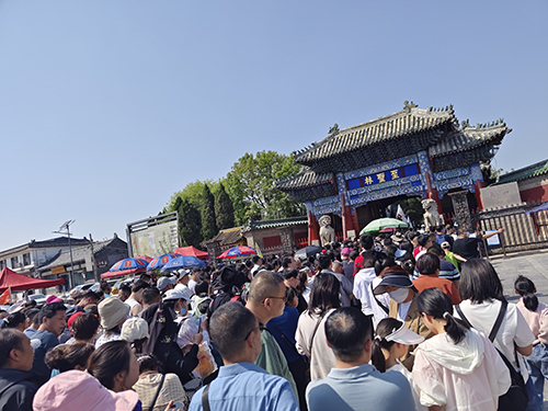 经济日报：叫停上市奖励是时候了
