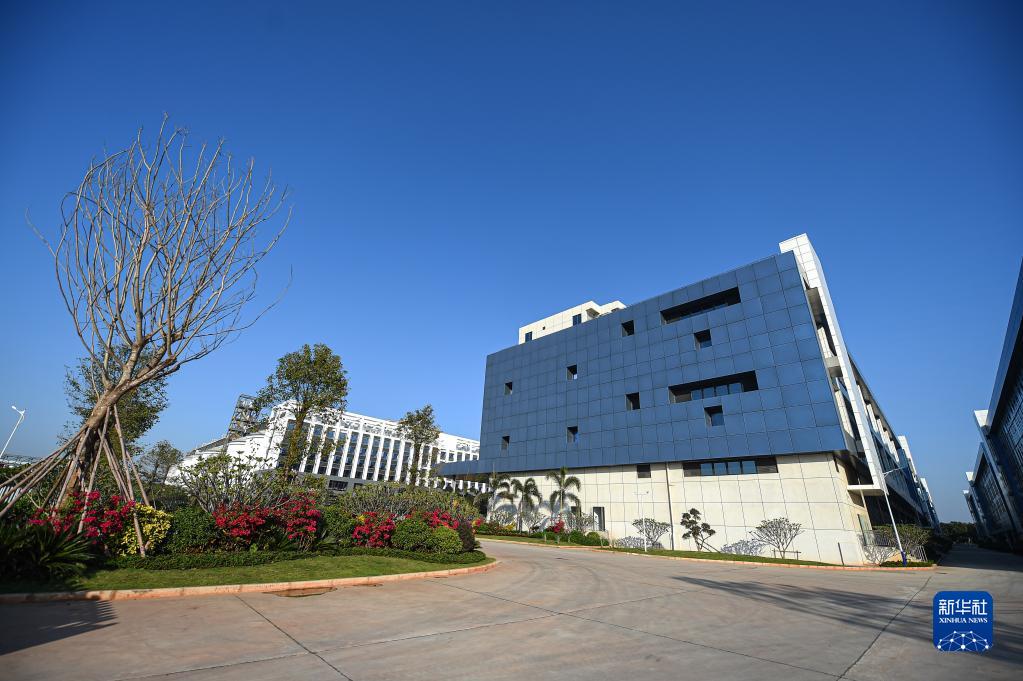 新华全媒+丨走进综合极端条件实验装置