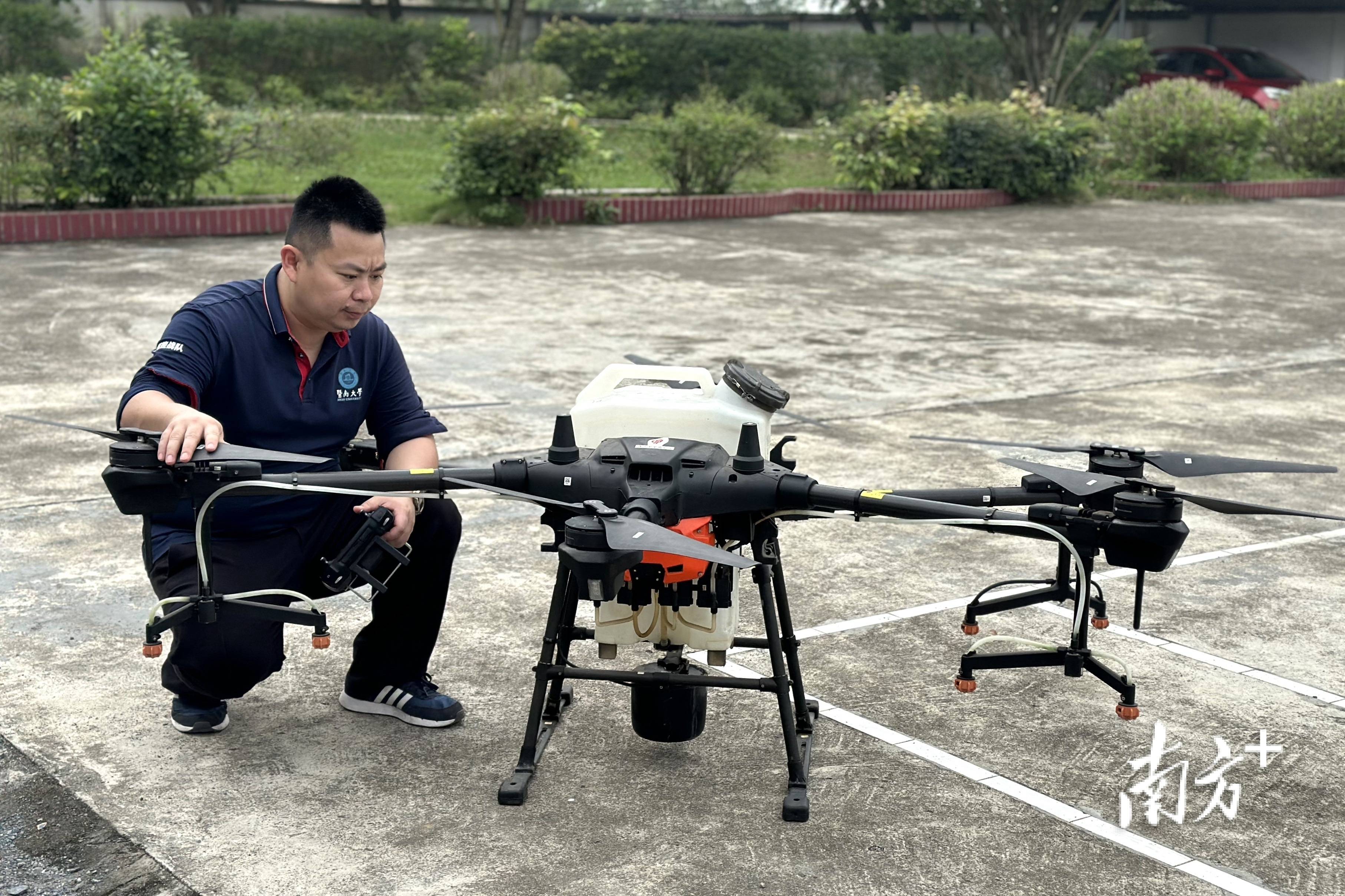 无人机为农业插上科技翅膀