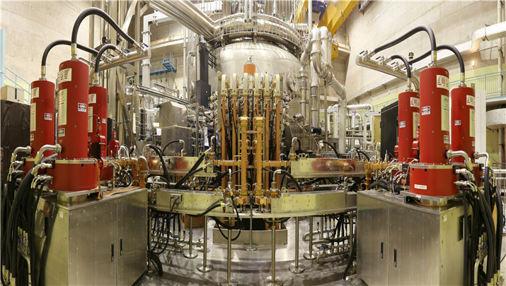 全超导托卡马克核聚变实验装置创造“亿度千秒”世界纪录