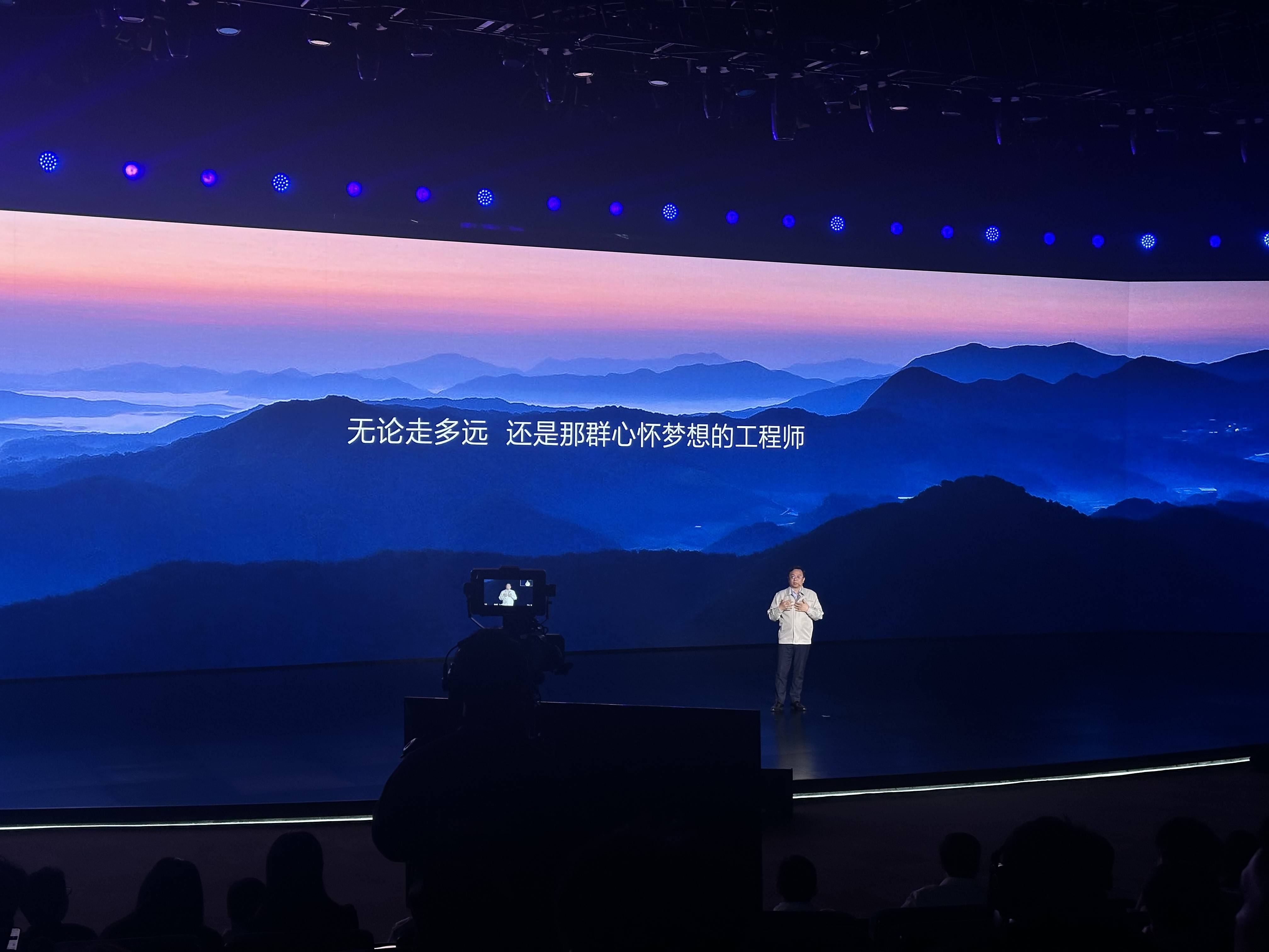 科技“点亮”春节新潮范儿