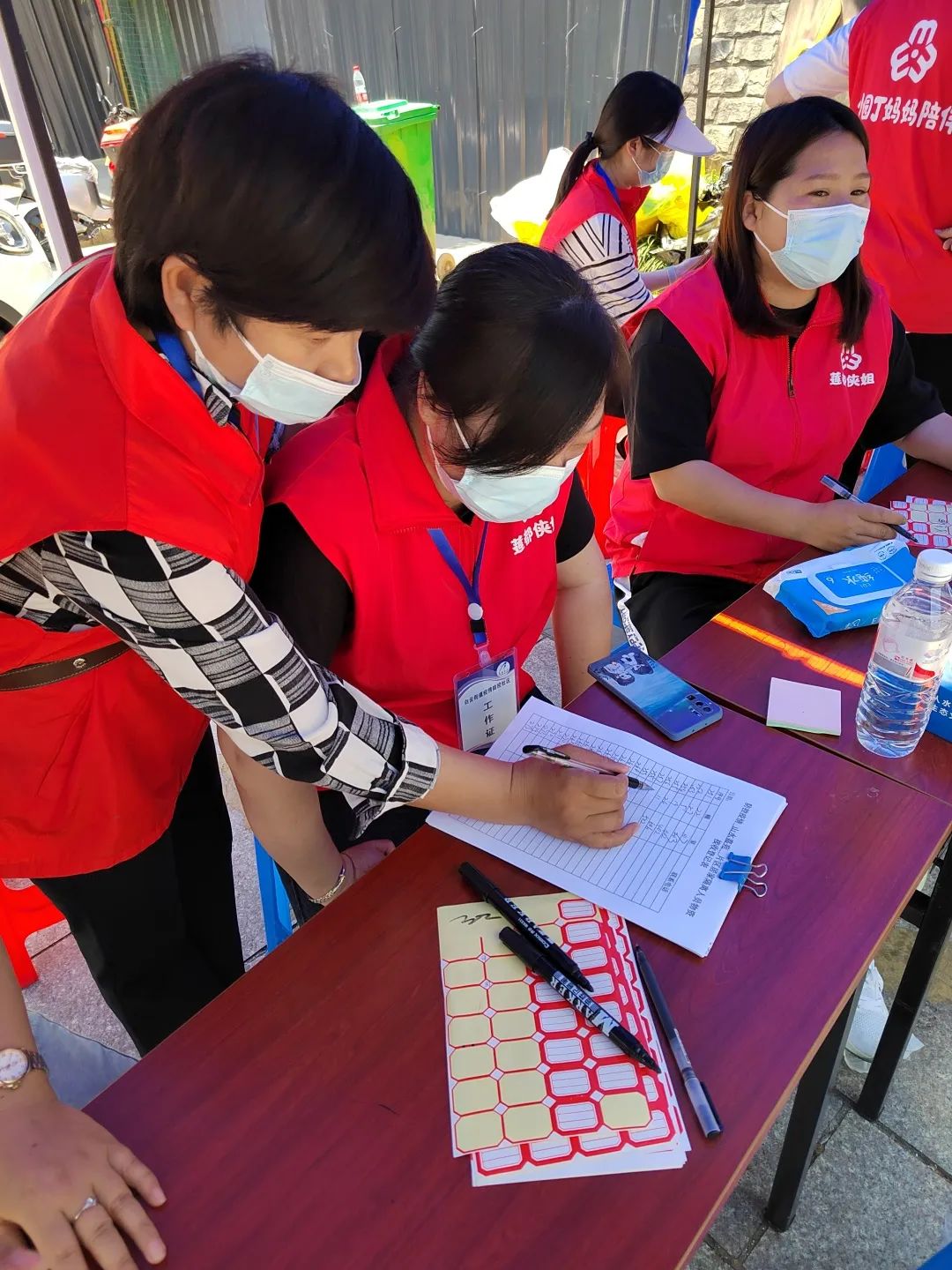 国产雪具“轻”装上阵服务亚冬会