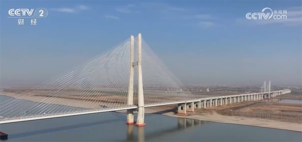 智慧调度、智慧车站、智能检修赋能“智慧春运”——这些科技范儿 为春运旅途添暖