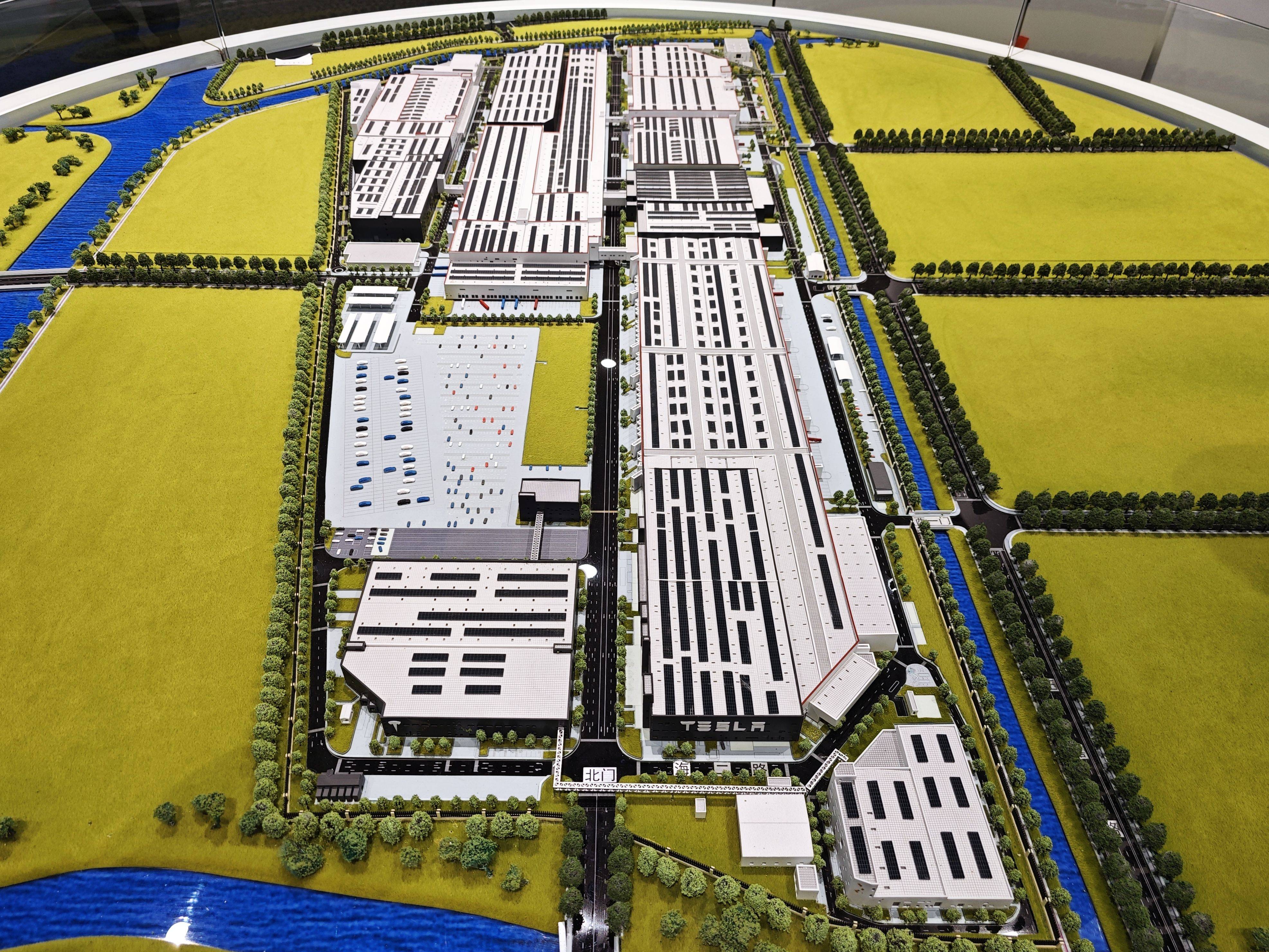 跑出新速度！特斯拉上海储能超级工厂正式投产