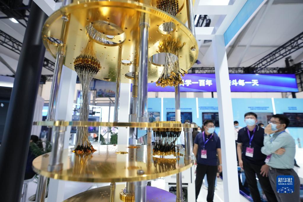 新华全媒+｜一大波未来科技来袭 中关村论坛抢先看