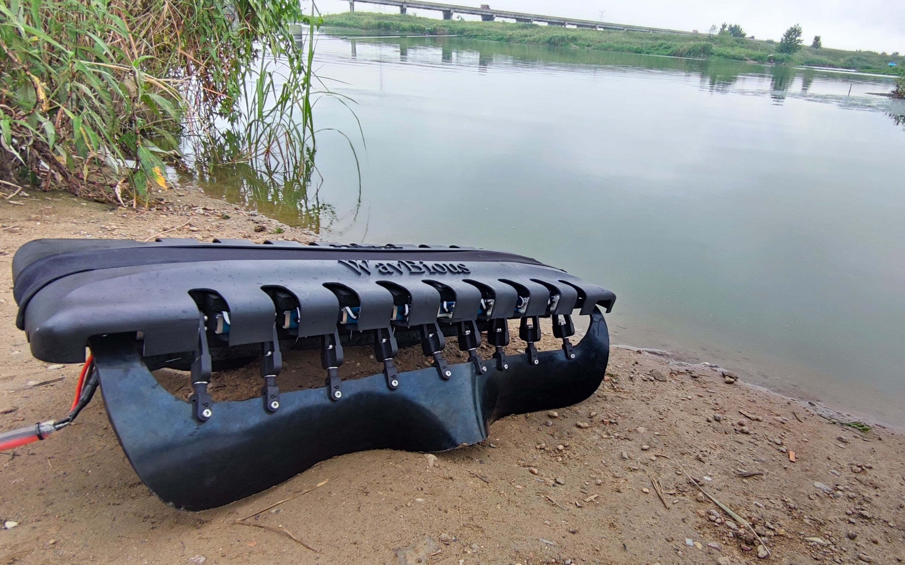 仿生技术让水下机器人像鱼一样灵活游动