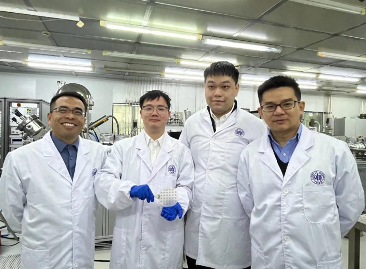 世界首台非硅二维材料计算机问世 有助造出更薄更快更节能电子产品