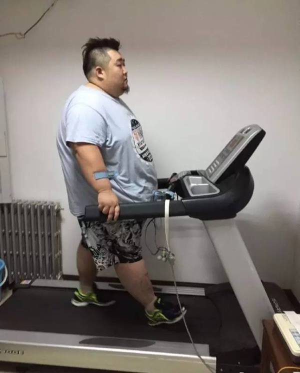 浙大四足机器人打破百米冲刺吉尼斯世界纪录