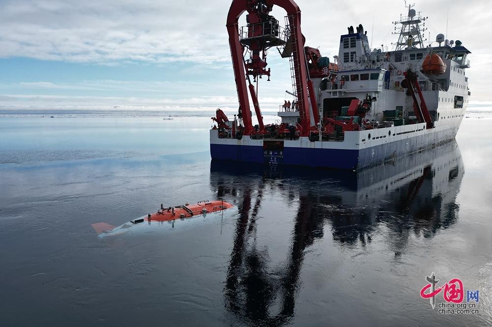 创新开展北极高纬度冰区和“冰边缘区”科考——访中国第15次北冰洋科学考察队首席科学家林龙山