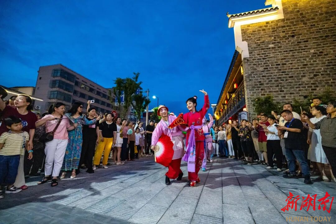 文旅融合新场景激活中国消费活力